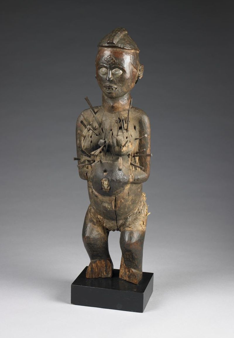 The Yombe people along the Congo River and their proficiency in art