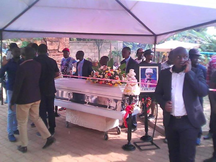 Uganda mourns death of musician Mowzey Radio [Photos]