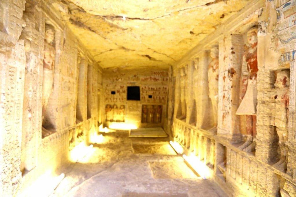 See amazing photos of the newly discovered 4,400yearold tomb in Egypt