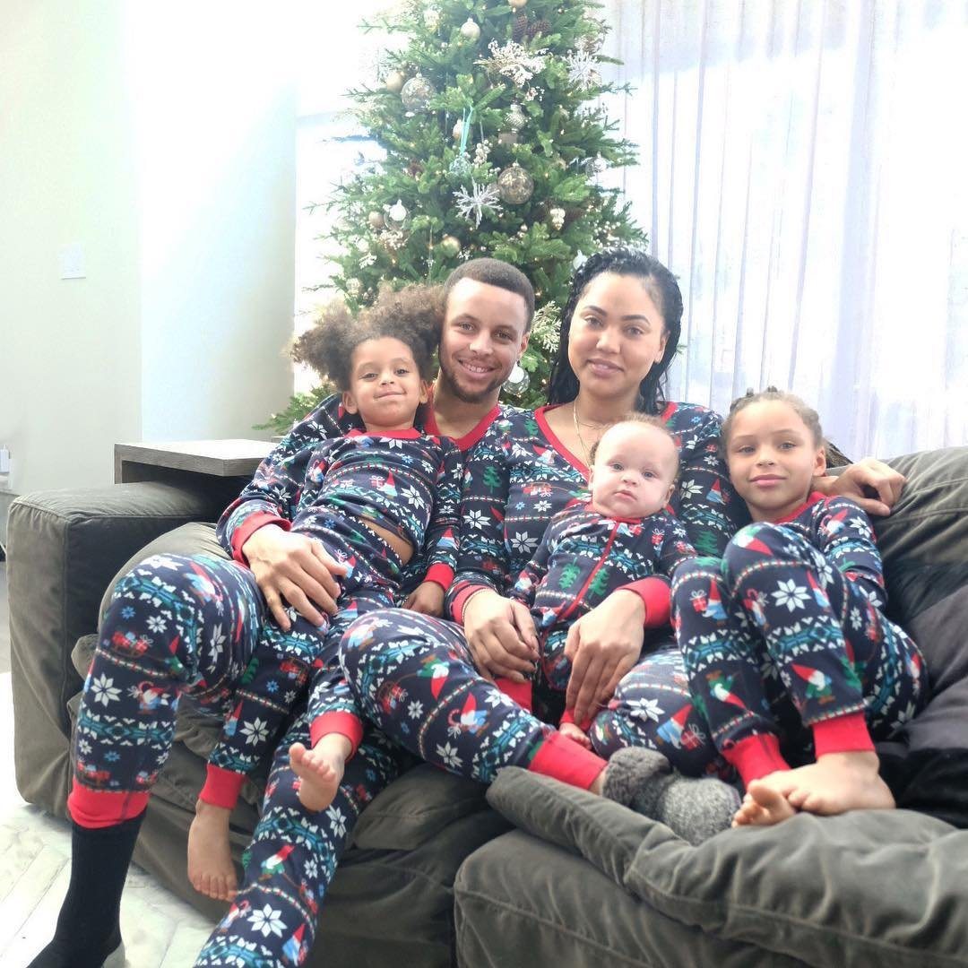 Beautiful Christmas family photos of black celebrities you may have missed