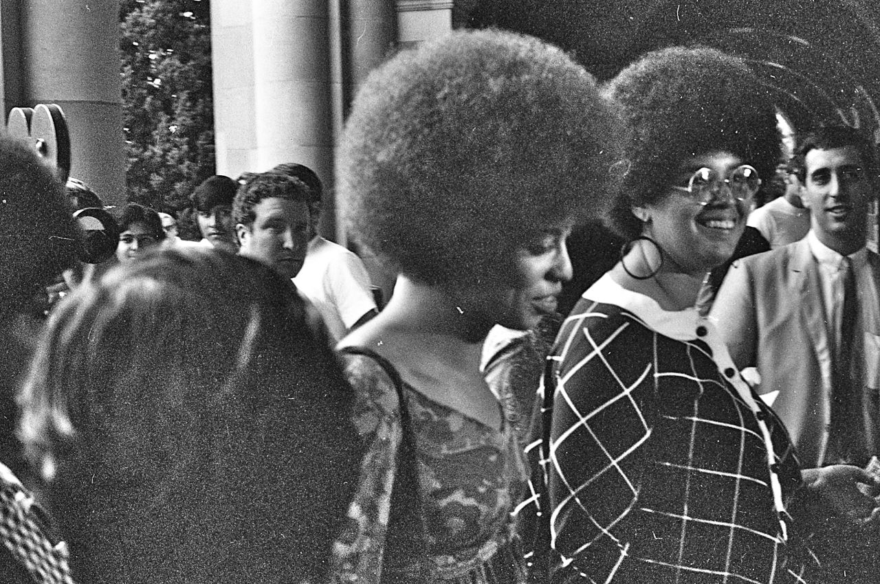 8 insightful Angela Davis quotes to free your mind