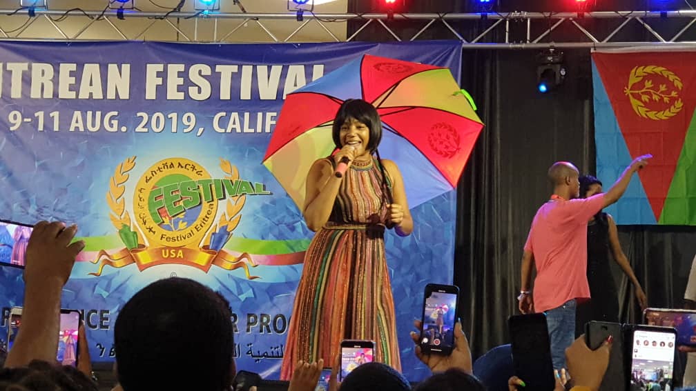 Watch Tiffany Haddish effortlessly dance the eskita at the Eritrean Festival in California [Video]