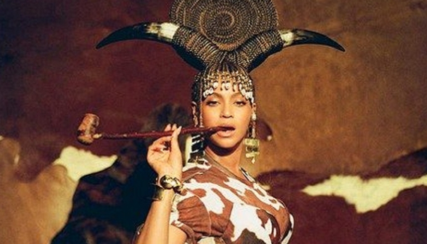 21-year-old Beyoncé fan becomes youngest cover photographer in British ...