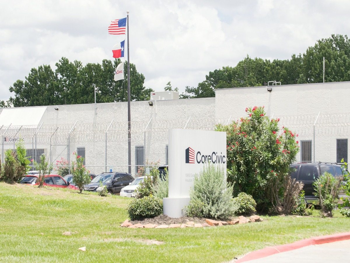 A U.S. appeals court voided New Jersey’s ban on private immigration detention contracts, allowing CoreCivic to keep operating in the state.