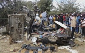 Zimbabwe truck-minibus crash kills 17