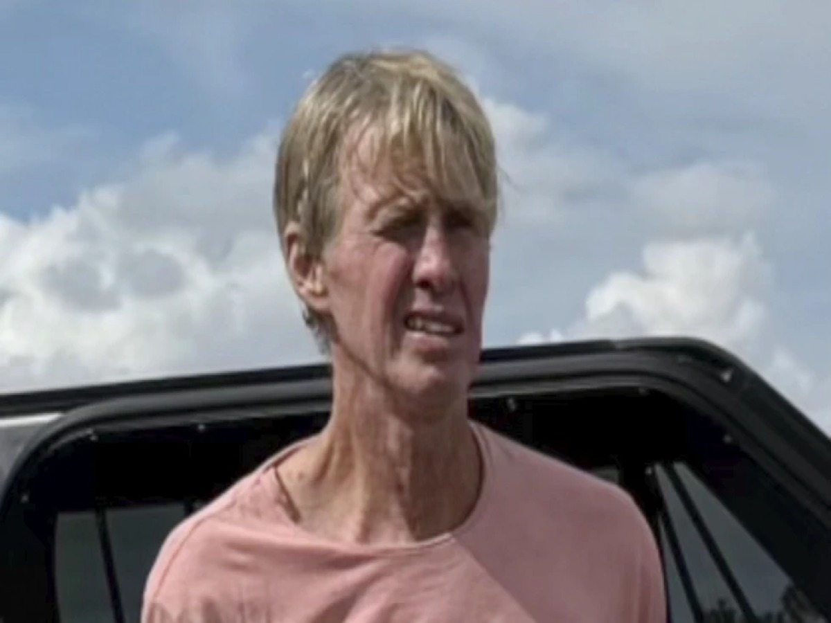Ryan Routh, accused of plotting to assassinate Donald Trump during a 2024 golf game, will represent himself as his federal trial begins.