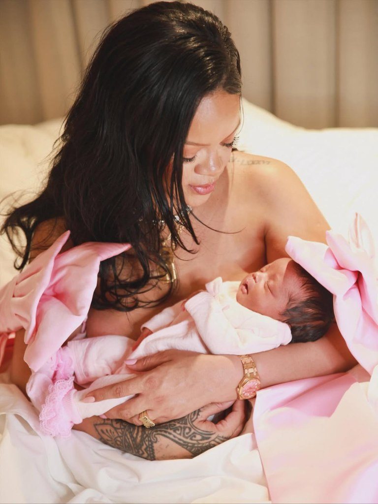 Rihanna announces birth of her baby Instagram
