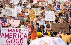 “No Kings, No Dictators”: Protests take over U.S. cities as crowds reject Trump’s ‘authoritarian drift’