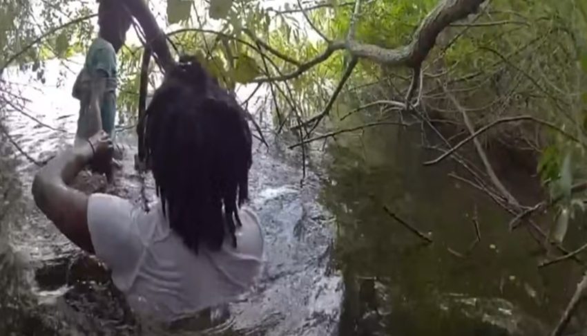 Florida: Teen praised for rescuing his missing 5-year-old sister from lake  