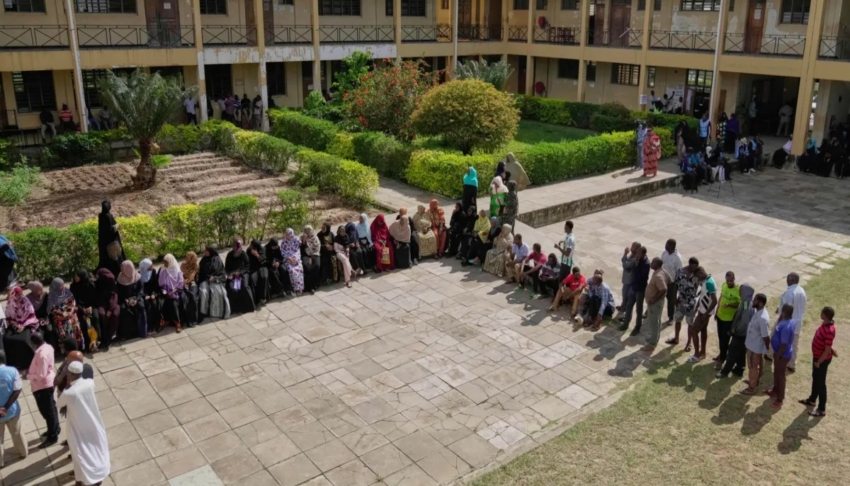 Military deployed and curfew imposed as Tanzanians protest on election day