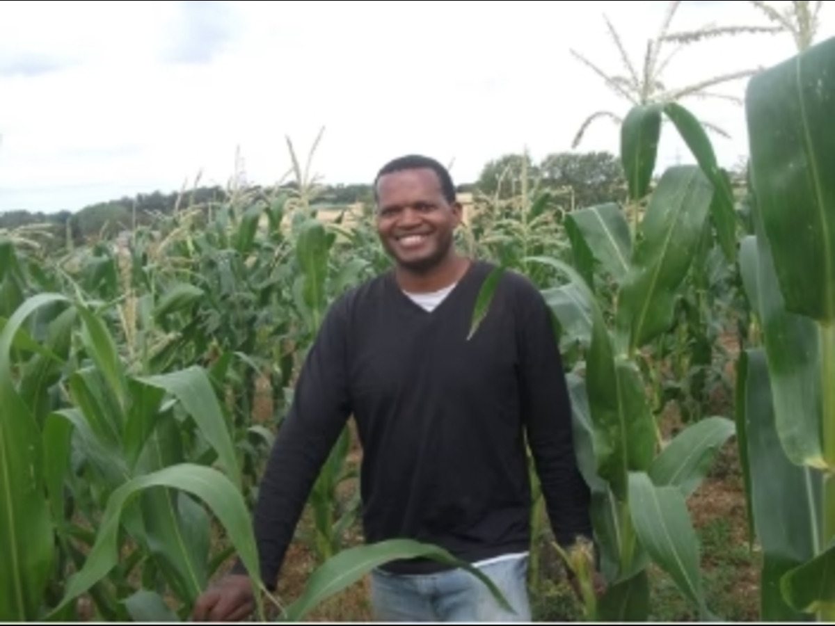Meet the Zimbabwean farmer in UK honored with royal visit after being ‘first to grow white maize’