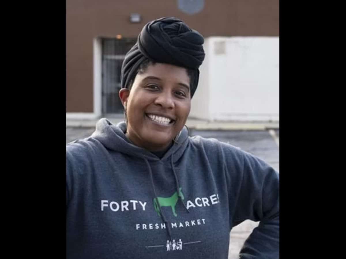 She was laid off from Microsoft, now she’s behind the only Black-owned grocery store in Chicago 