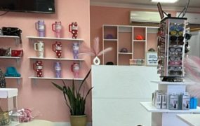 19-year-old from humble beginnings turns lunch money into a successful business in The Bahamas