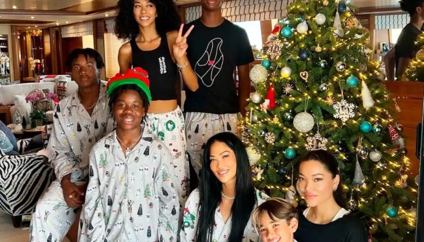 Kimora Lee Simmons discloses her relationship status and her perception about dating apps