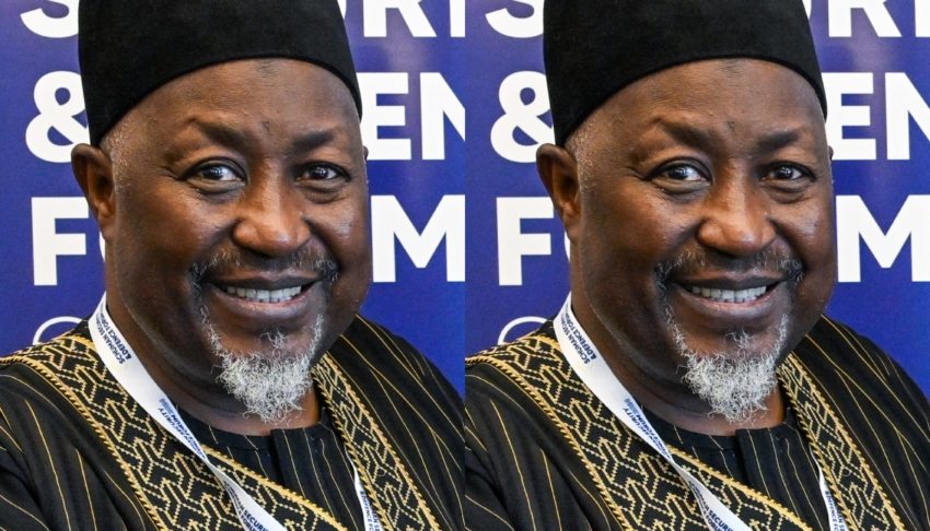 Nigeria’s defence minister resigns amid kidnapping ordeal