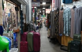 Economic fallout intensifies for Somali businesses amid Minneapolis ICE push