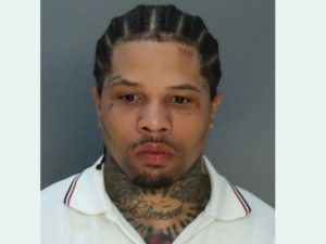 Ugandans-in-queue-to-vote