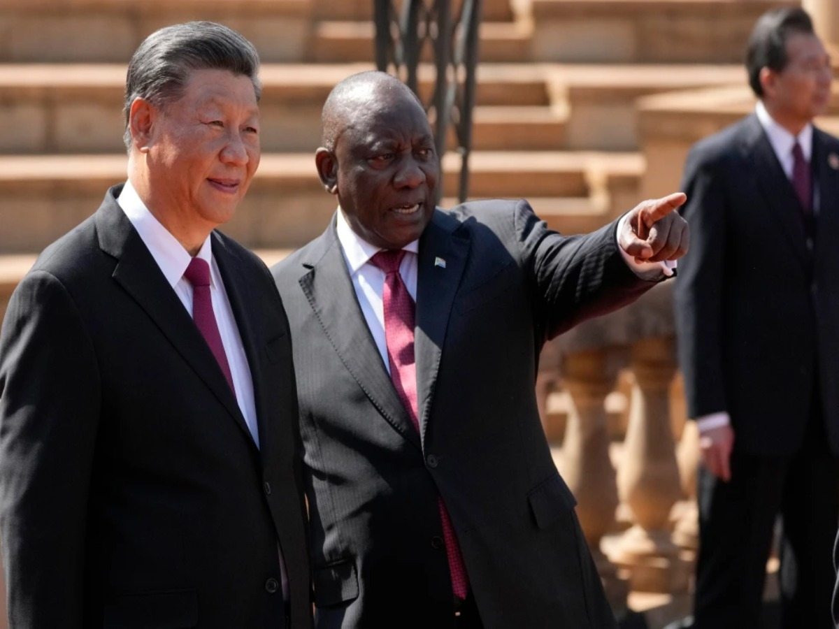 South Africa’s President Cyril Ramaphosa, right, meets with Chinese President Xi Jinping during a state visit at the Union Buildings in Pretoria on Tuesday, August 22, 2023.